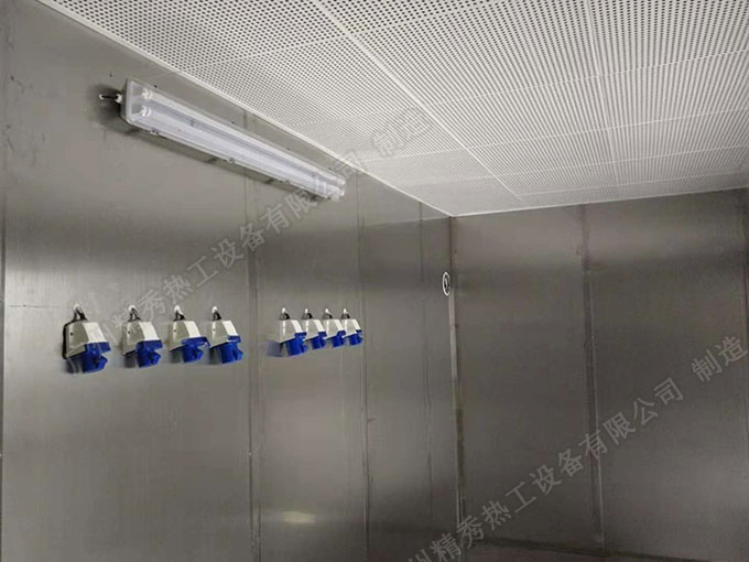 恒溫恒濕試驗箱內(nèi)箱